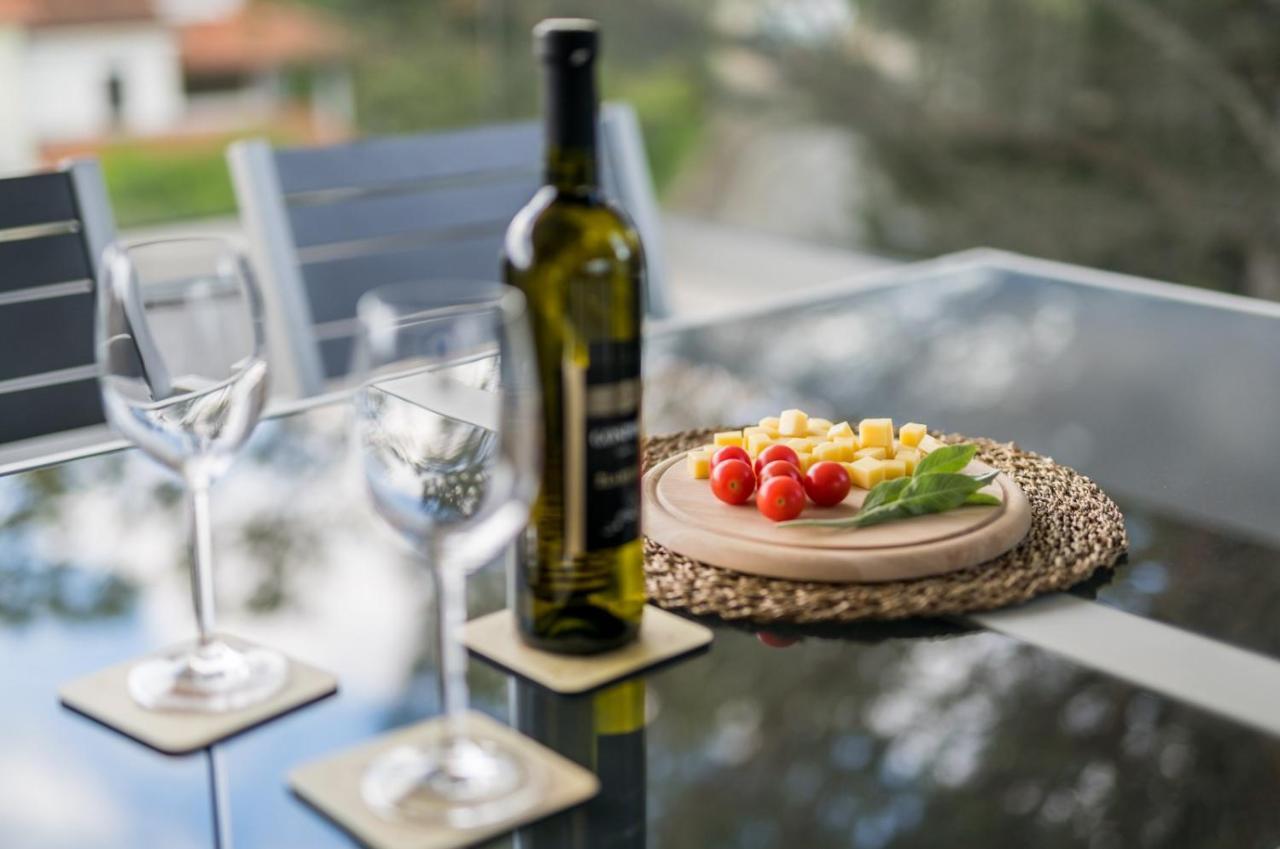 מאלינסקה Apartments Elle Luxury Vantacici מראה חיצוני תמונה