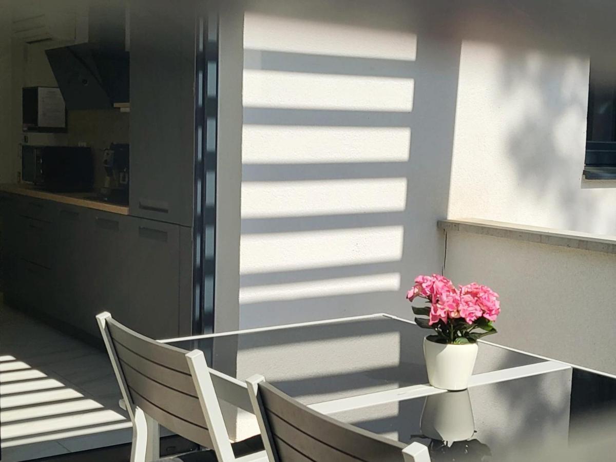 מאלינסקה Apartments Elle Luxury Vantacici מראה חיצוני תמונה